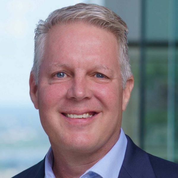 headshot of shaun revere
